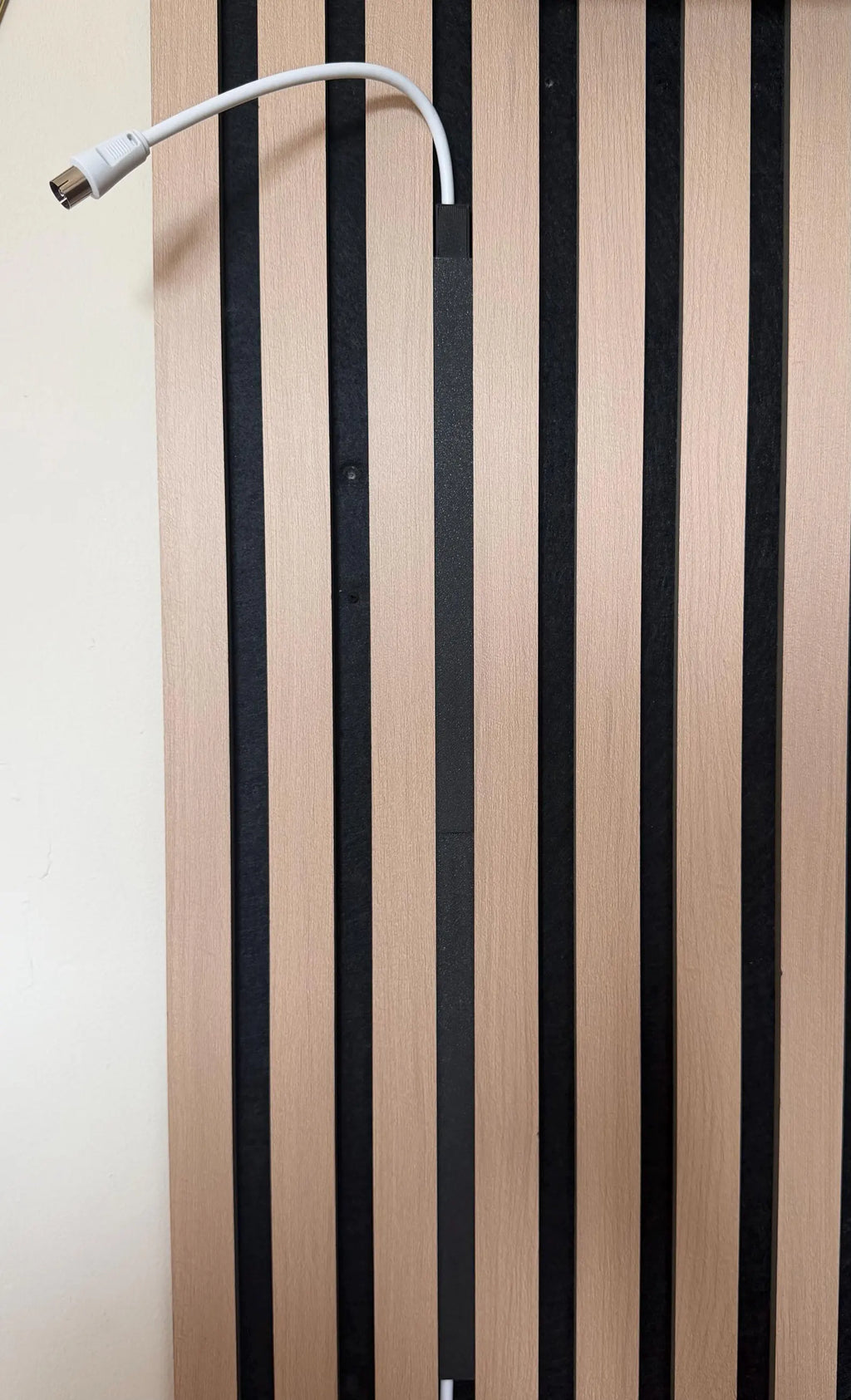 Cable Duct Cover for Slat Walls — Interlocking