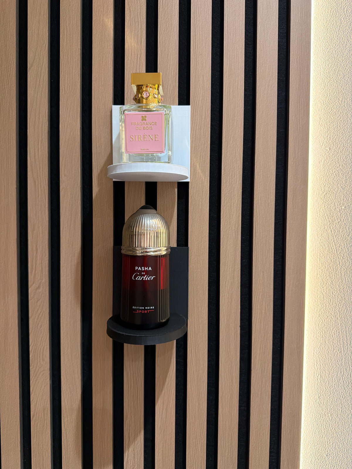 Round Perfume Shelf for Slat Walls