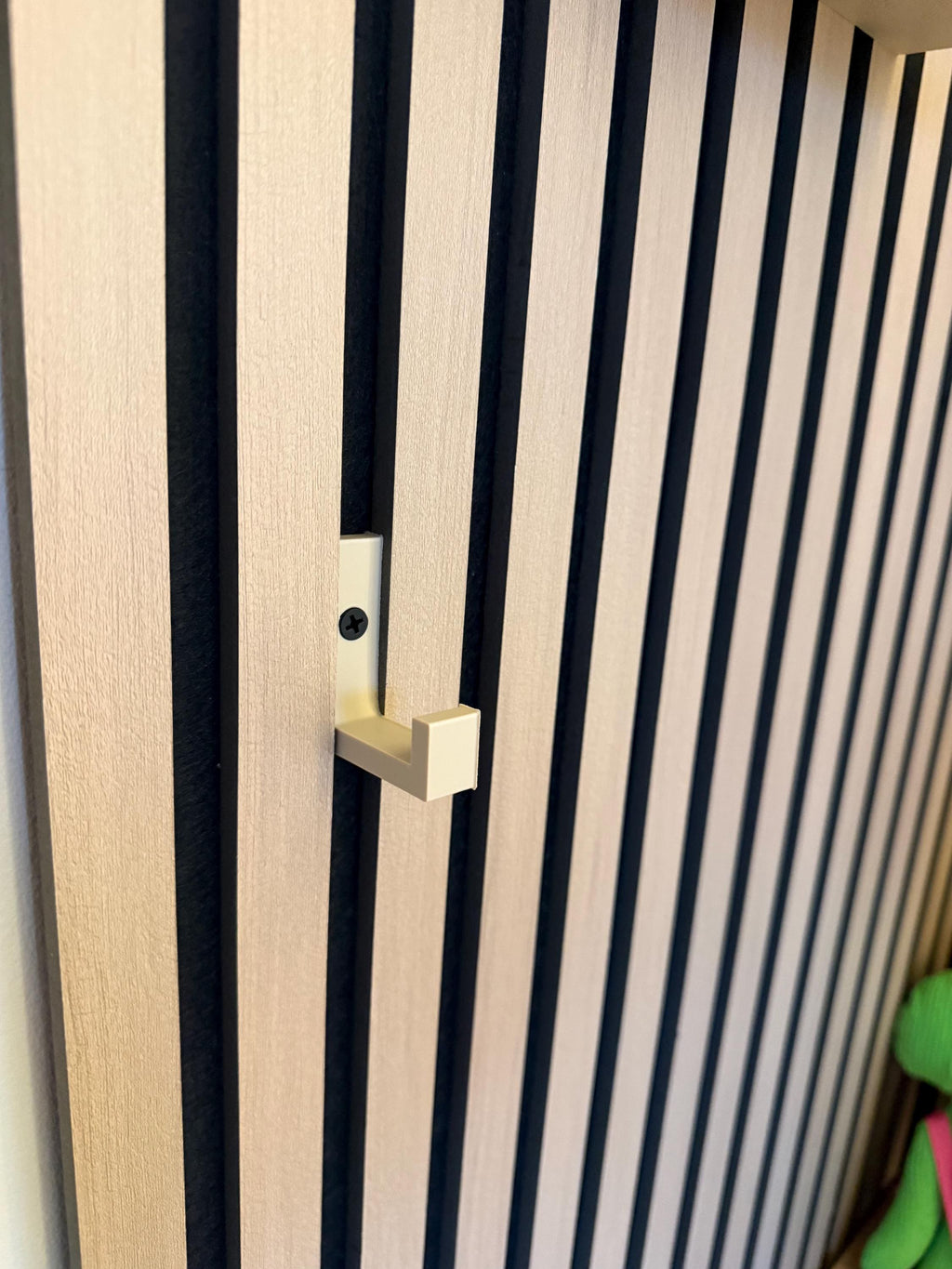 Pack of 2 x Matte Beige Acoustic Slat Wall Hook – Coat Jewellery Hanger